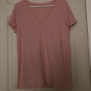 A New Day blush v neck tee L